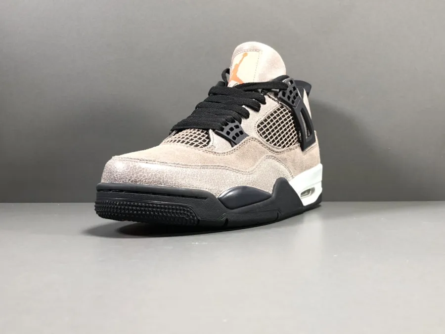 Air Jordan 4 Taupe Haze