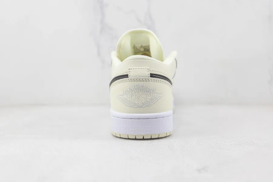 Wmns Air Jordan 1 Low Coconut Milk 