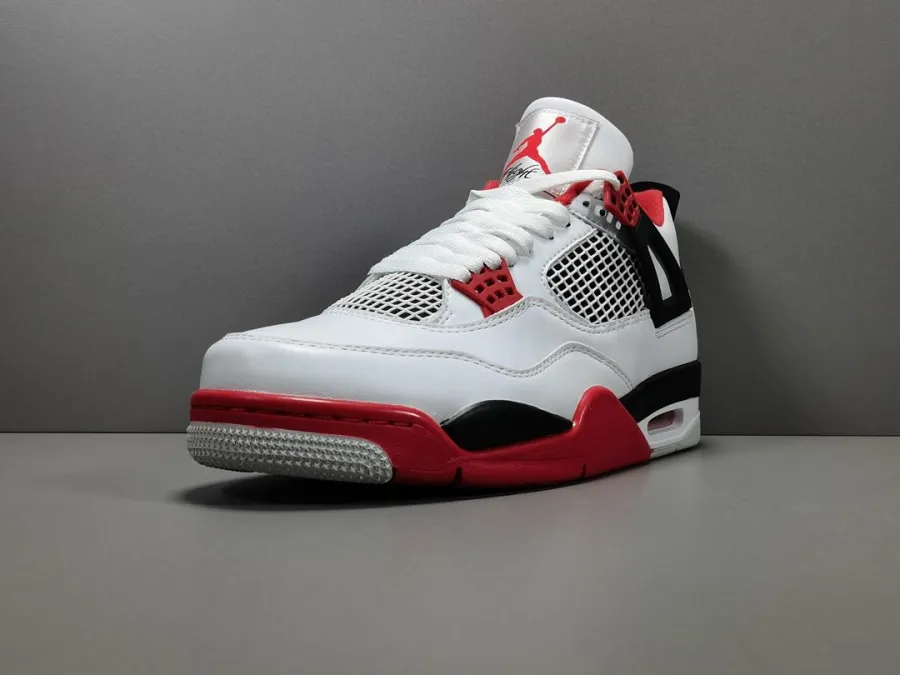 Air Jordan 4 Retro Fire Red 2020