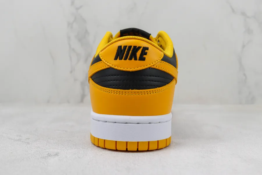 Nike Sb Dunk Low Goldenrod