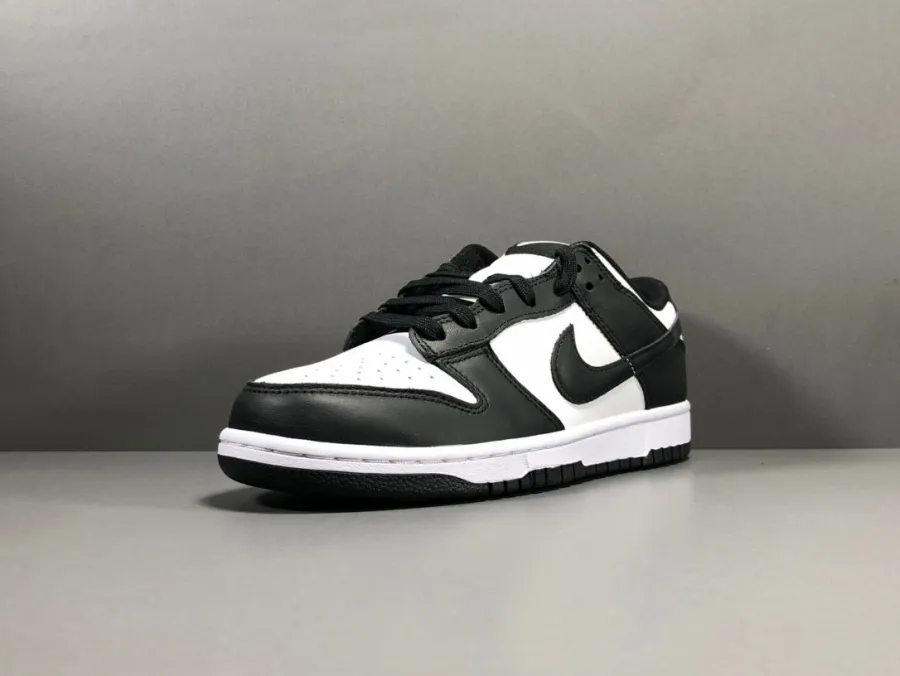 Dunk Low Retro Black White Panda