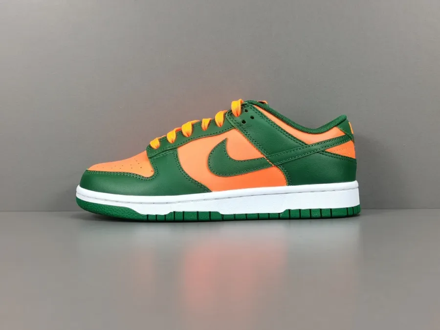 Nike Dunk Low Miami Hurricanes