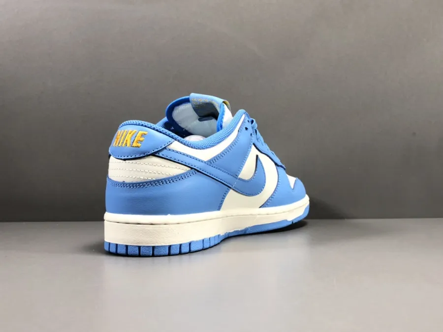 Dunk Low Wmns Coast