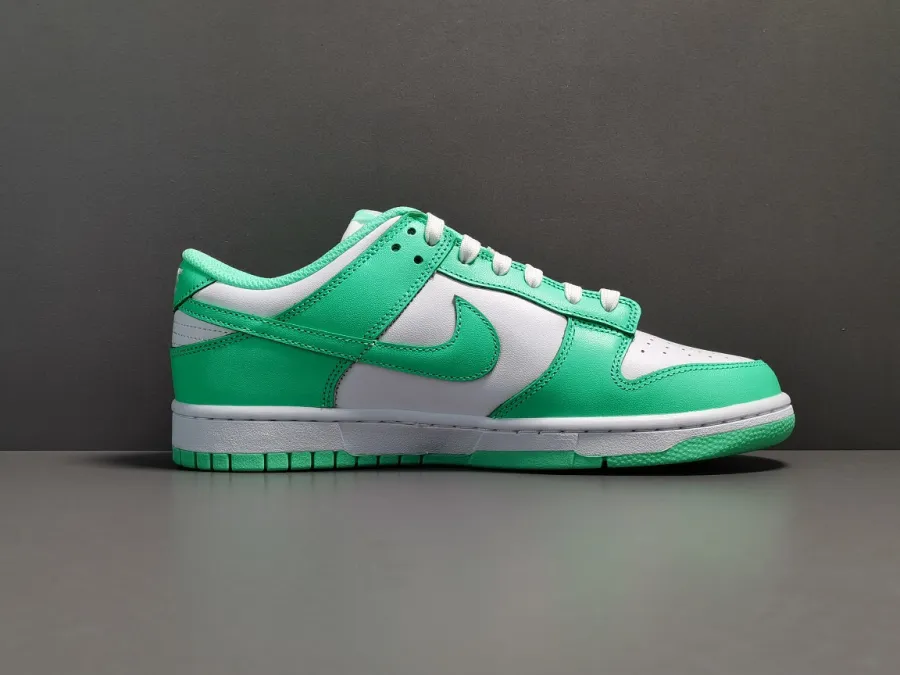 Dunk Low Green Glow