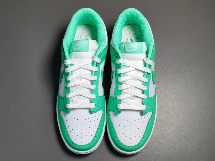 Dunk Low Green Glow