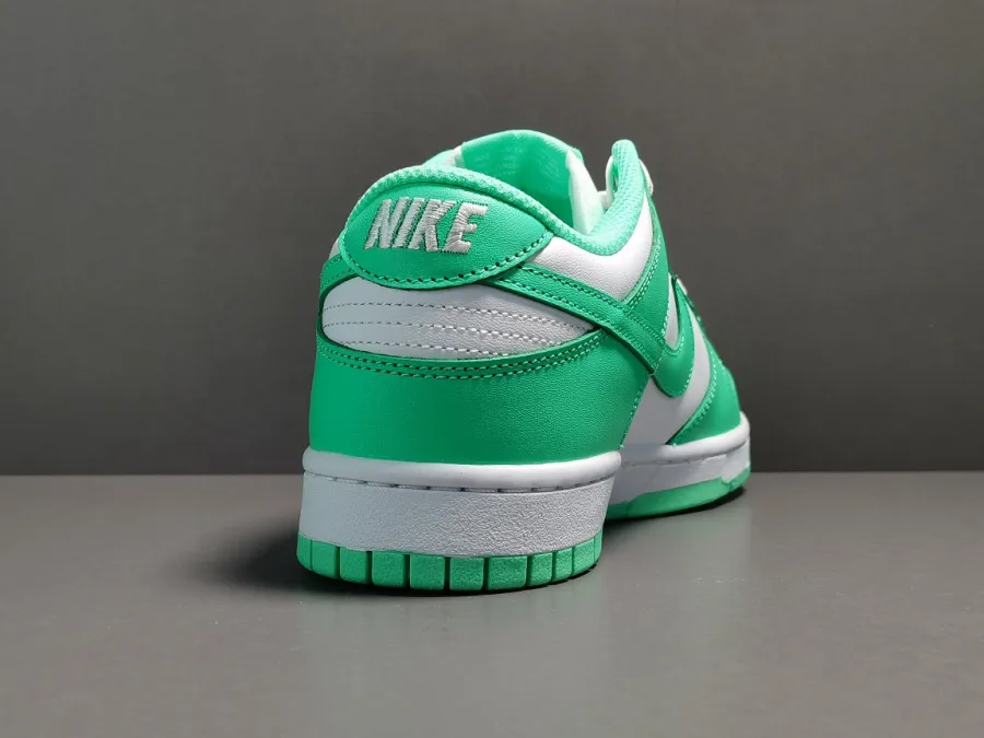 Dunk Low Green Glow