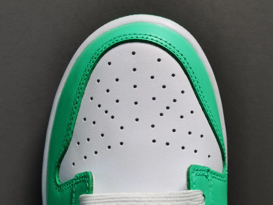 Dunk Low Green Glow