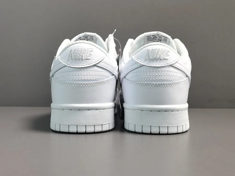 Dunk Low Triple White