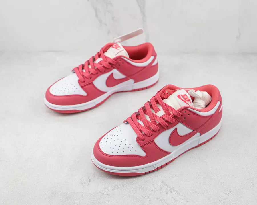 Nike Dunk Low Archeo Pink