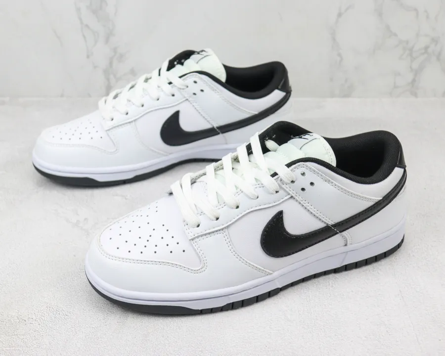 Nike Dunk Low White/Black Wmns