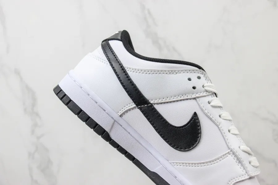 Nike Dunk Low White/Black Wmns