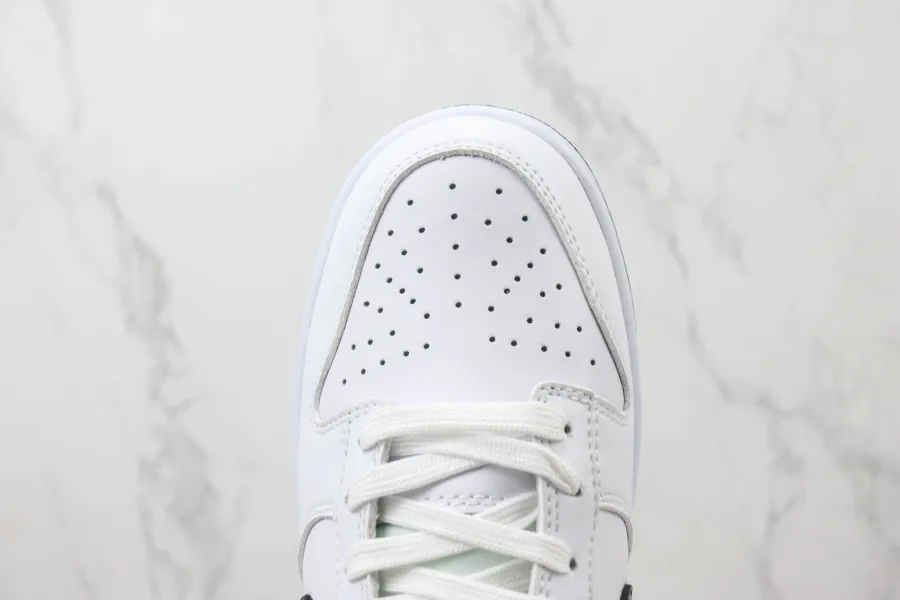 Nike Dunk Low White/Black Wmns