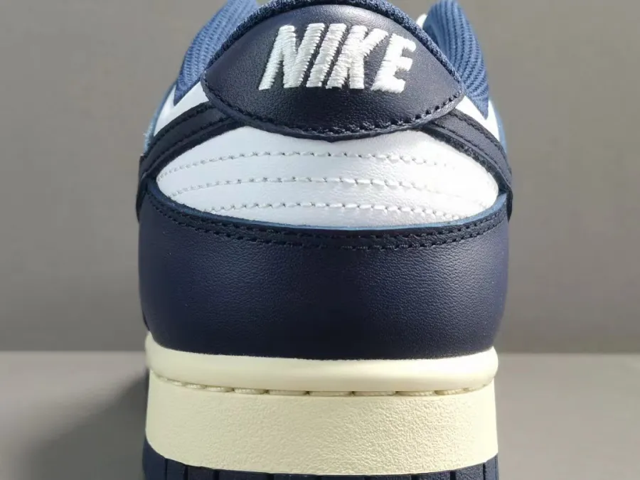 Dunk Lows Vintage Navy