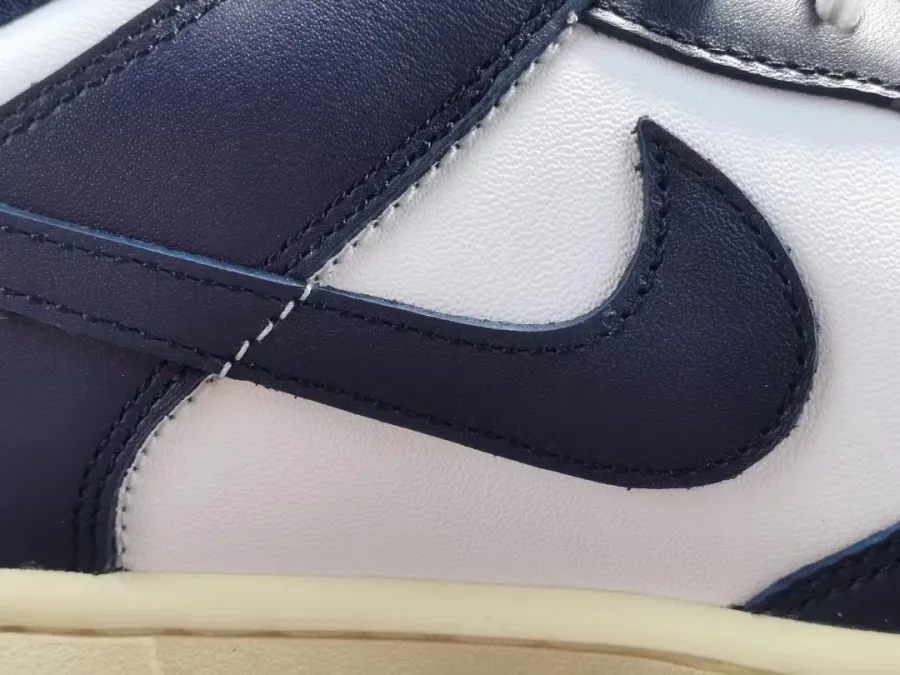 Dunk Lows Vintage Navy