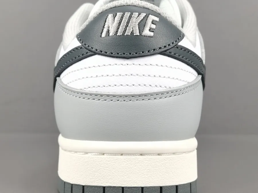 Nike Dunk Low Light Smoke Grey Wmns