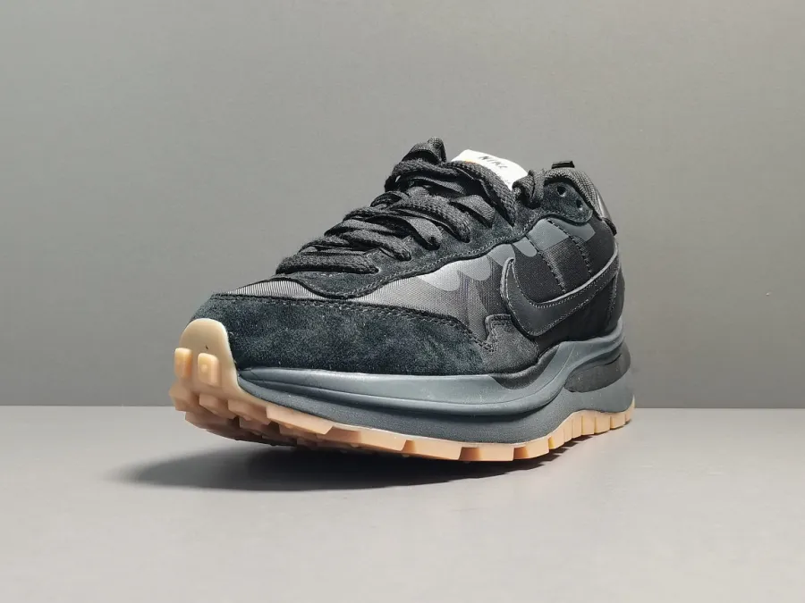 Nike Sacai Vaporwaffle Black Gum