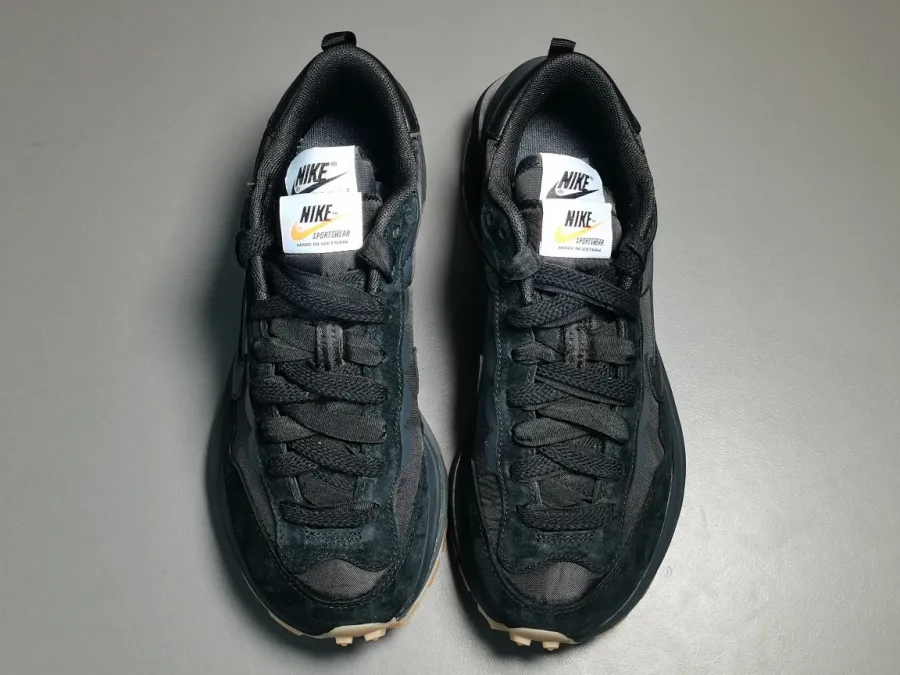 Nike Sacai Vaporwaffle Black Gum