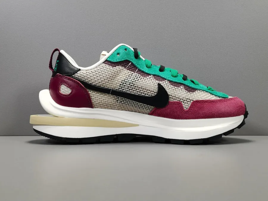 Sacai X Nike Vaporwaffle String Villain Red