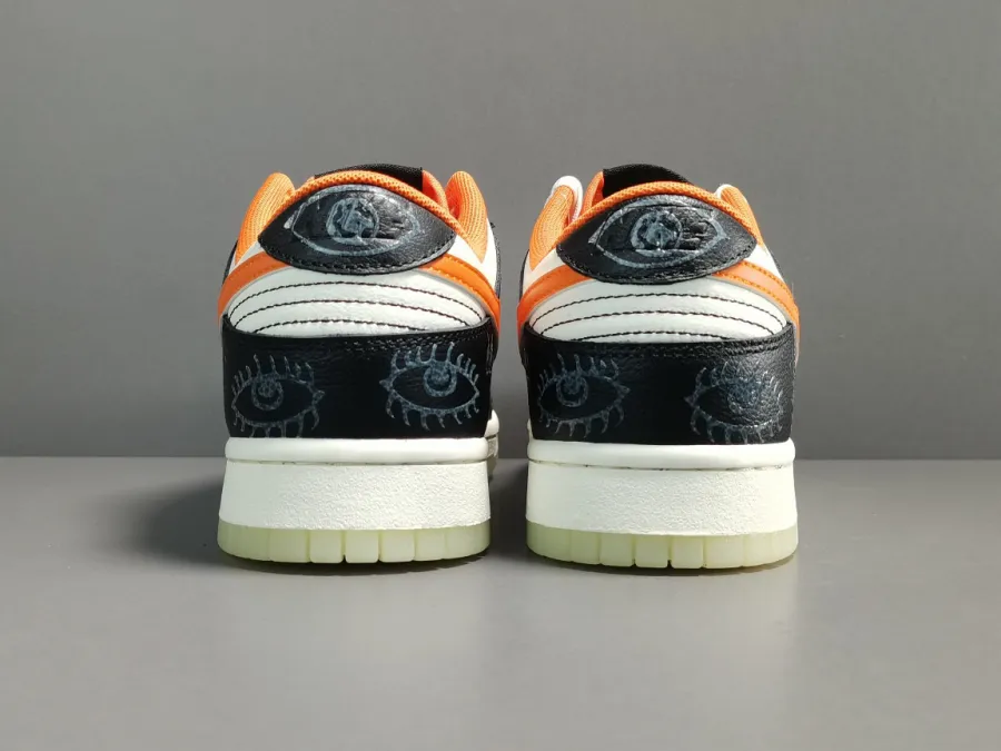 Dunk Low Halloween