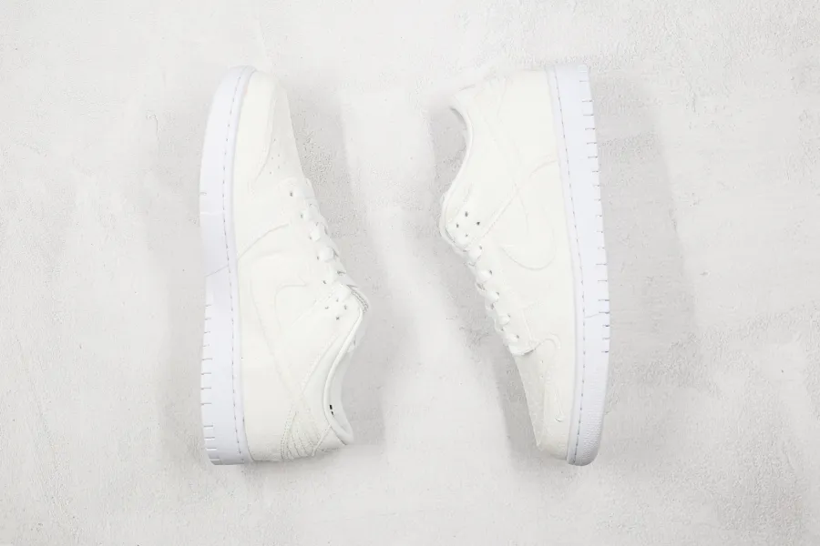 Dover Street Market X Nike Dunk Low Tripl White