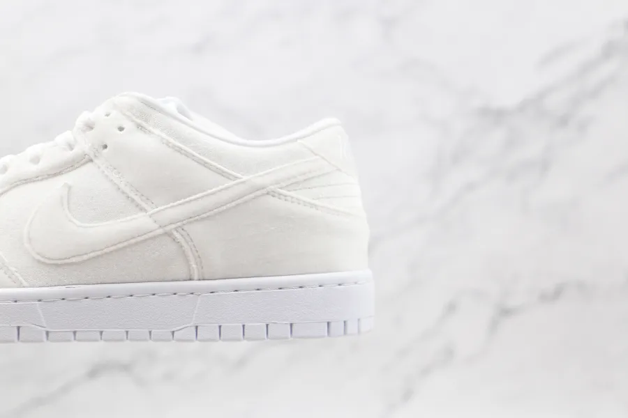 Dover Street Market X Nike Dunk Low Tripl White