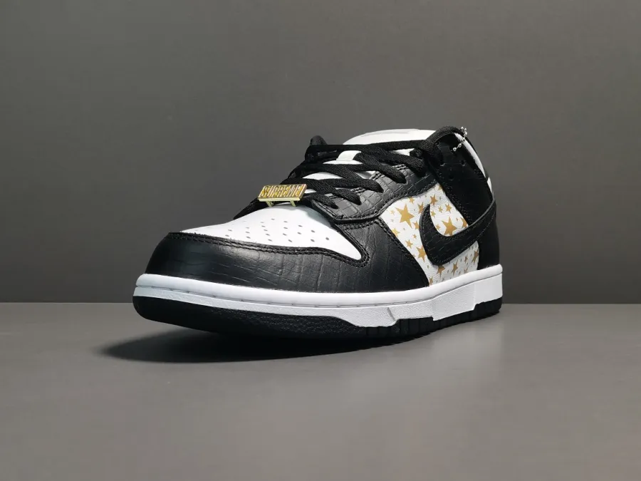 Sb Dunk Low Stars Black