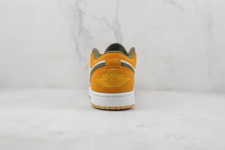 Air Jordan 1 Low Se Light Curry 