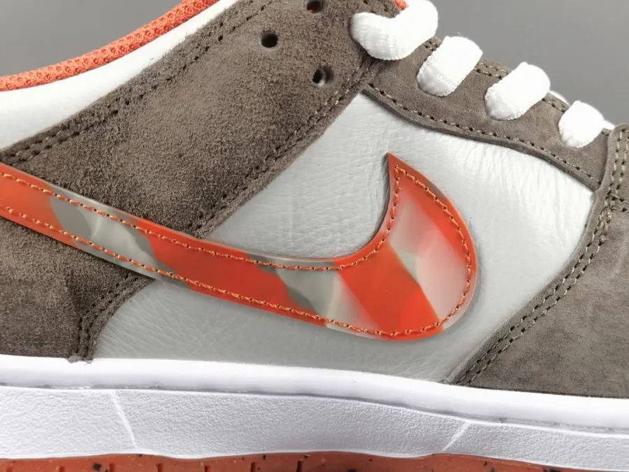 Crushed D.c. X Sb Dunk Low Orange-Brown