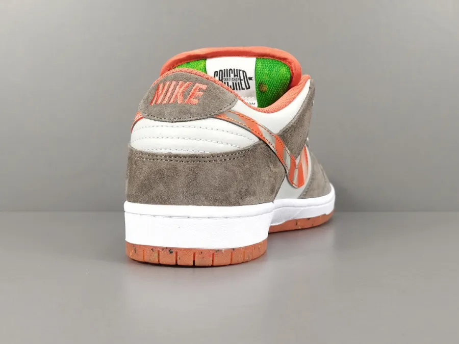 Crushed D.c. X Sb Dunk Low Orange-Brown