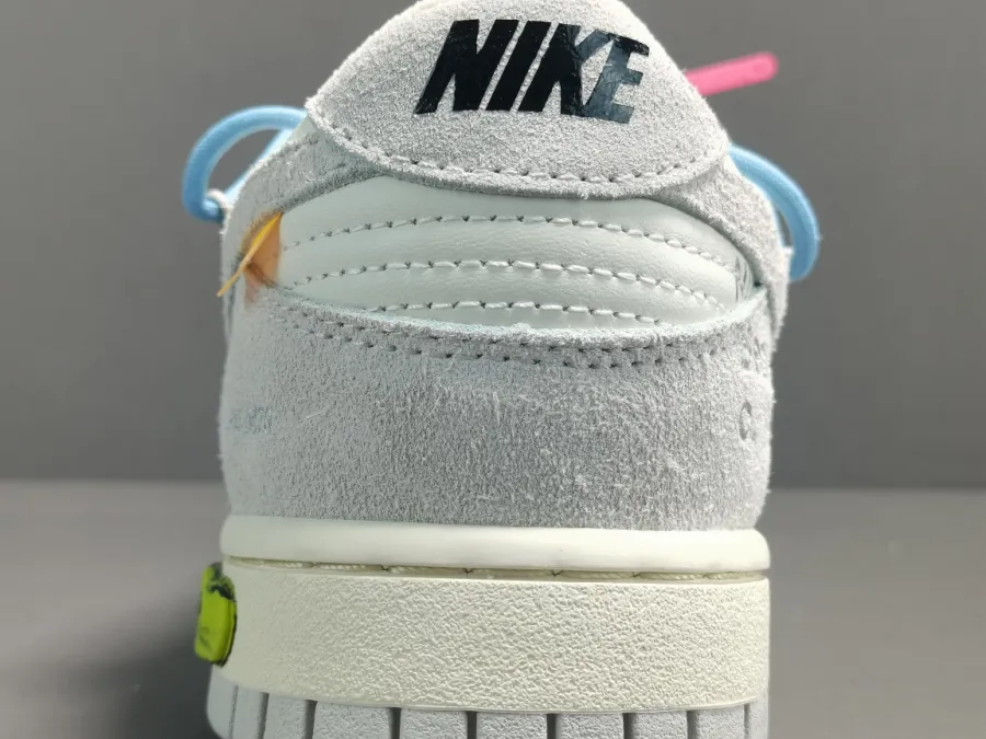 Off-White X Nike Dunk Low Lot 38