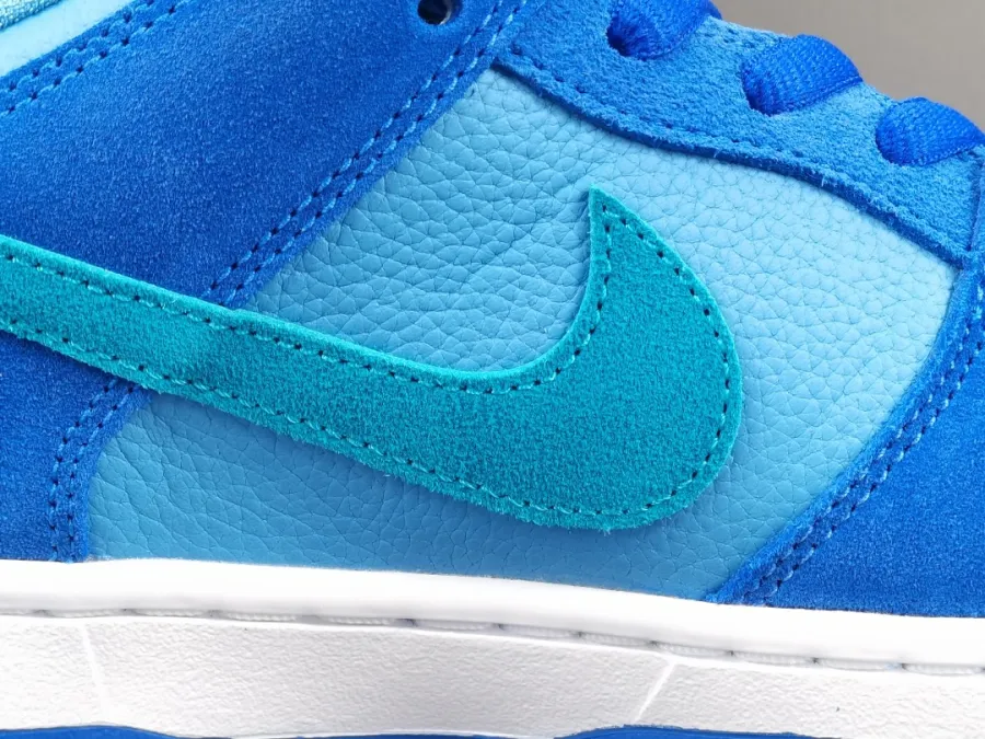 Dunk Lows Blue Raspberry