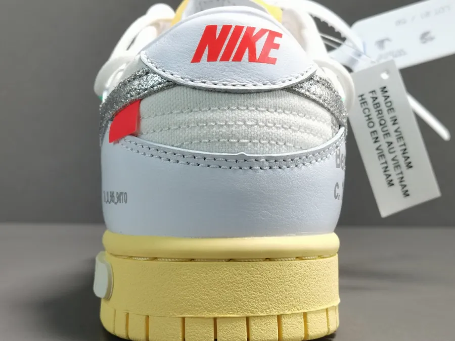 Off-White Dunk Low Lot 1