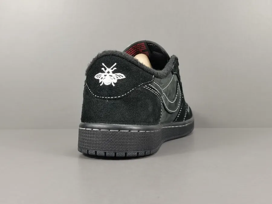 Travis Scott Jordan 1 Black/Phantom Low