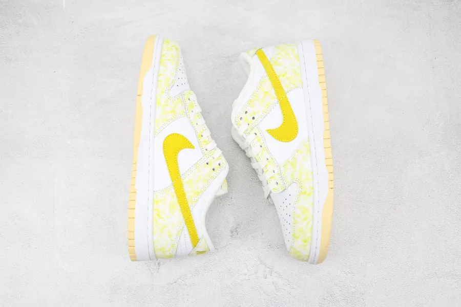 Dunk Low Yellow Strike