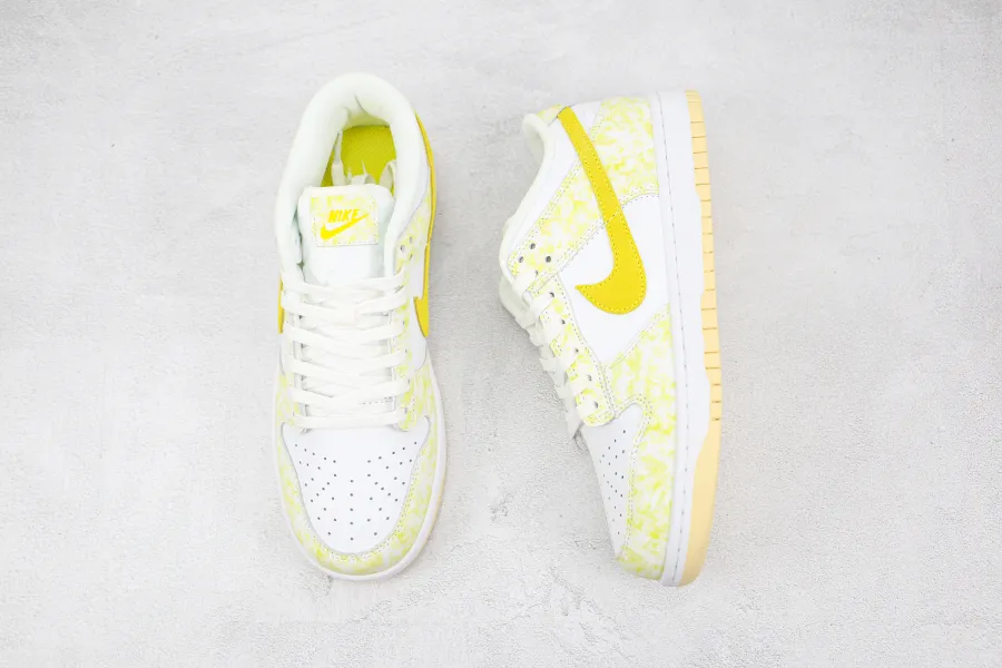 Dunk Low Yellow Strike