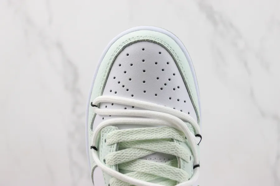 Dunks Low White Mint