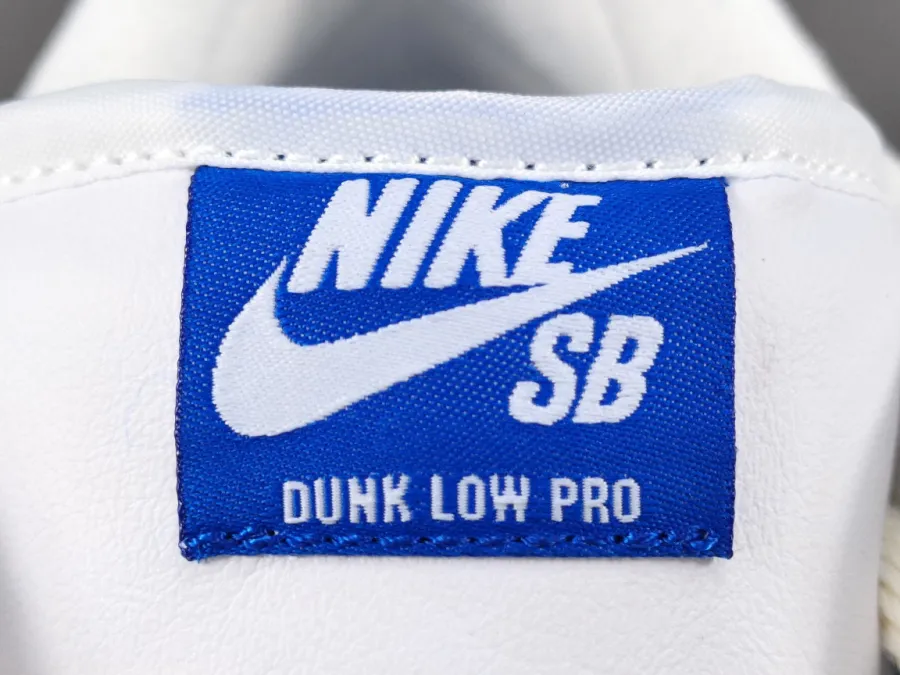 Fly Streetwear X Nike Sb Dunk Low Gardenia