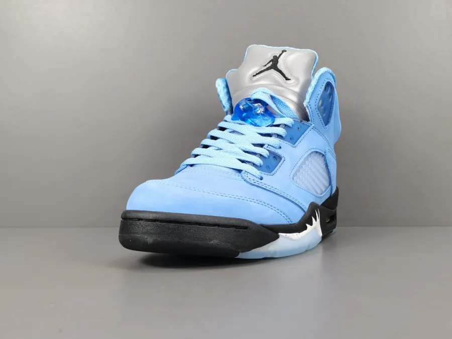 Air Jordan 5 Retro Unc  University Blue