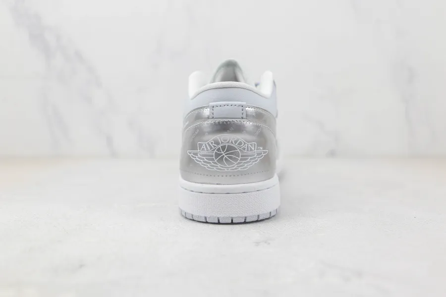 Air Jordan 1 Low Se Tear Away 