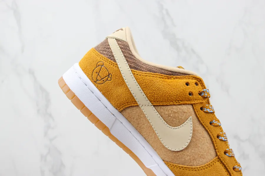 Dunk Low Se Teddy Bear Praline 