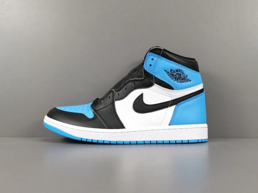 Air Jordan 1 Retro High Og University Blue  Unc Toe