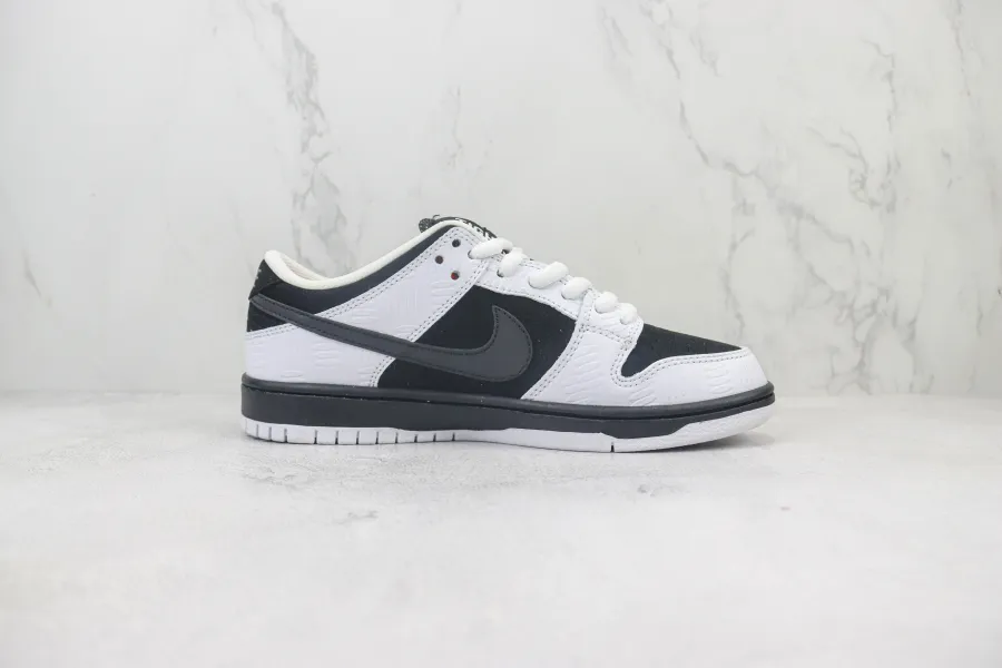 Tightbooth X Dunk Low Sb