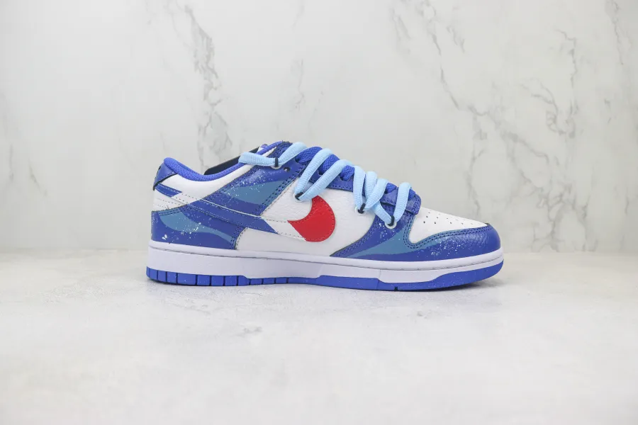 Nike Dunks Low White Black Blue