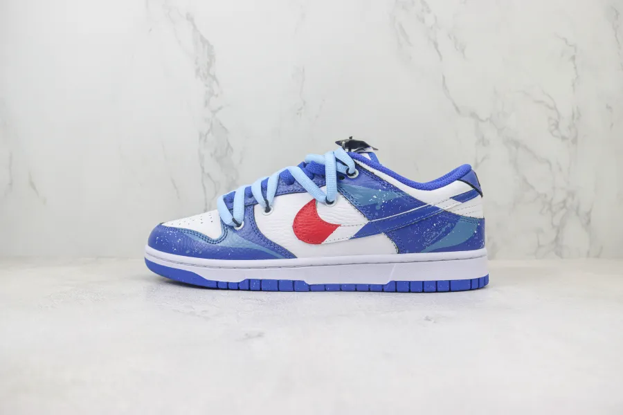 Nike Dunks Low White Black Blue