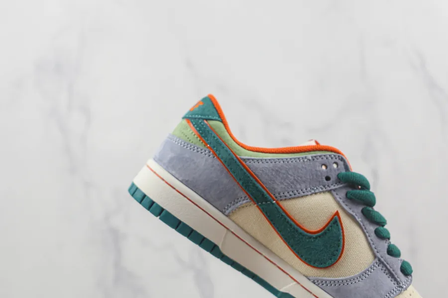 Dunk Low Green Blue Red